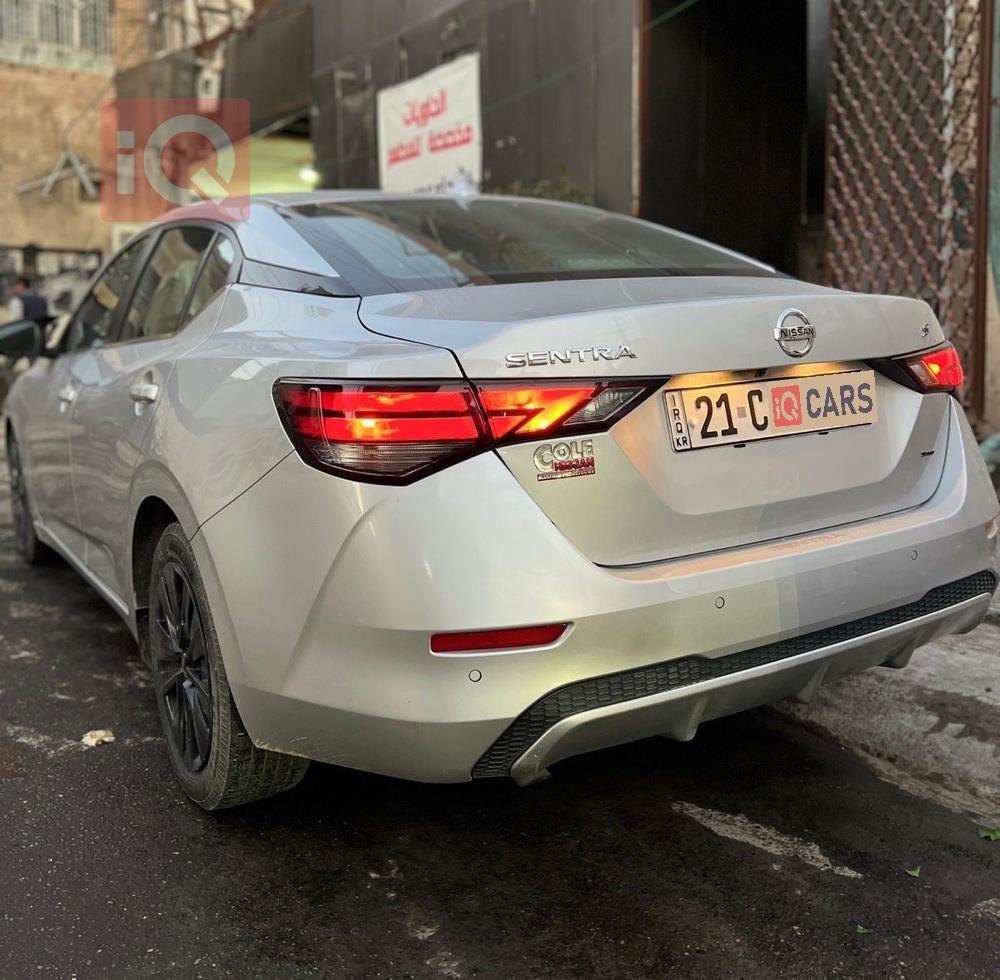 نیسان سێنترا